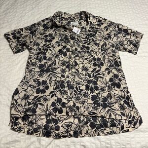 NWT American Eagle AE Button Down Hawaiian Shirt